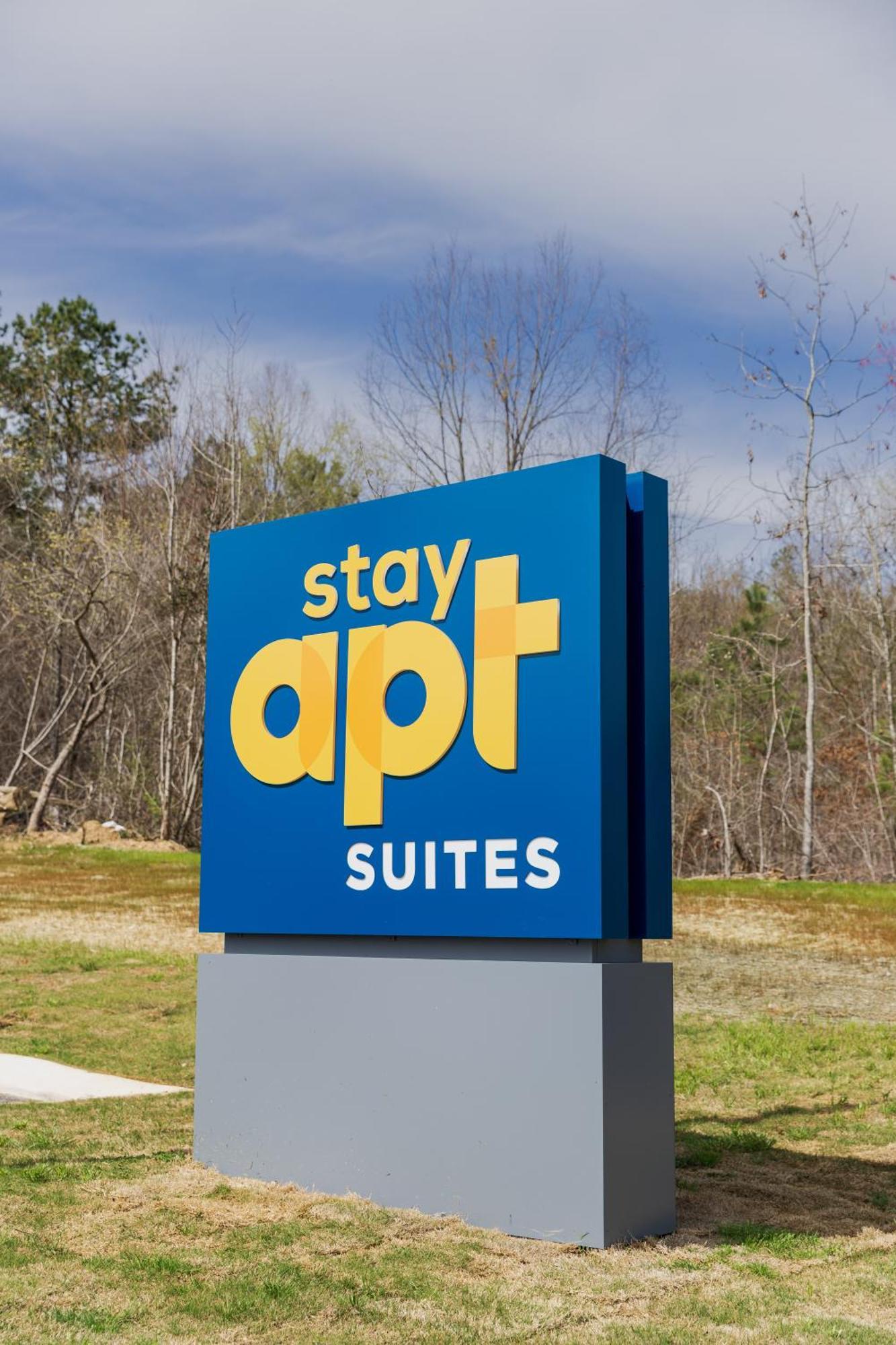 Stayapt Suites Atlanta-Newnan Exterior photo